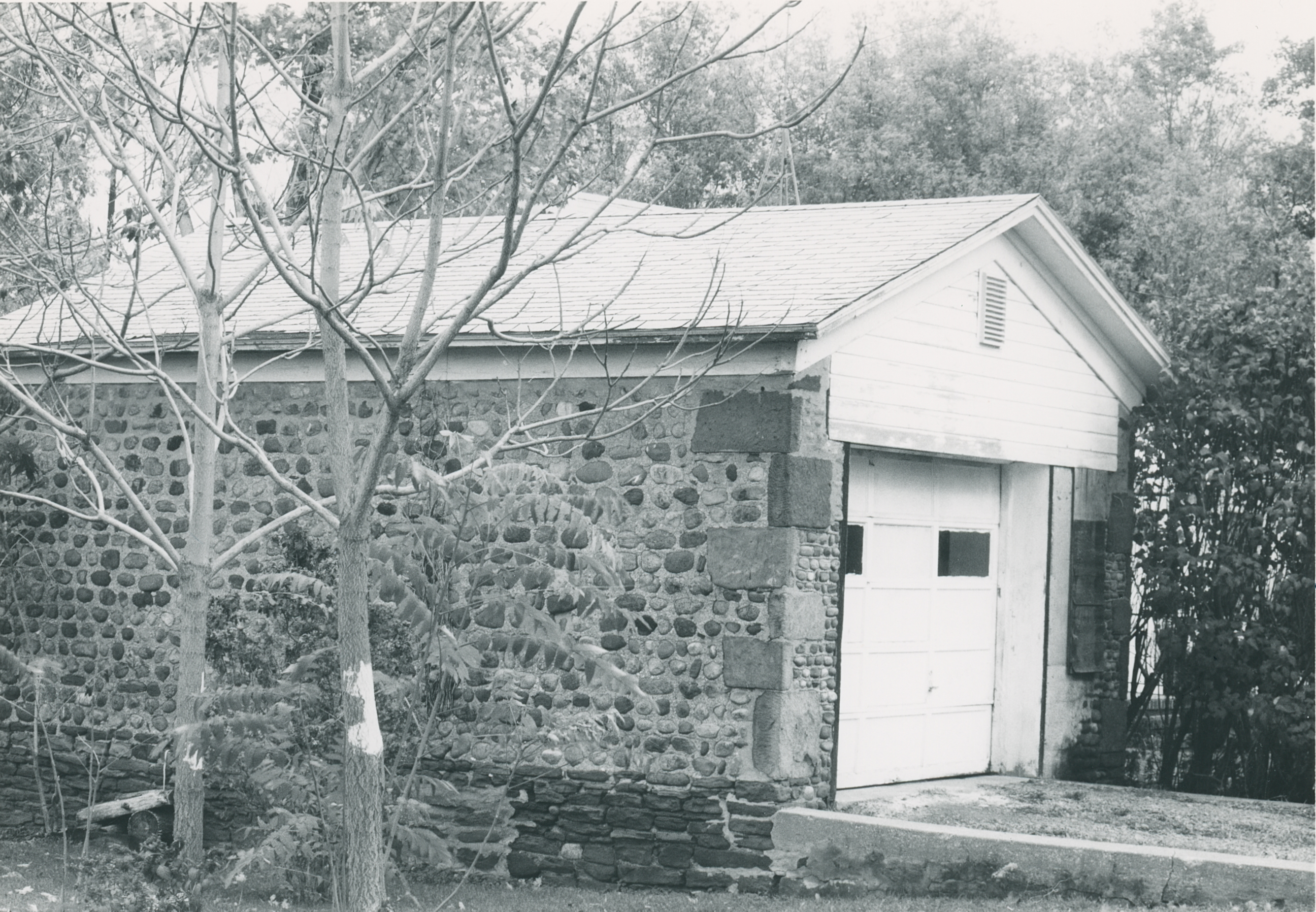 Cla-4 7528 Ridge Rd 1